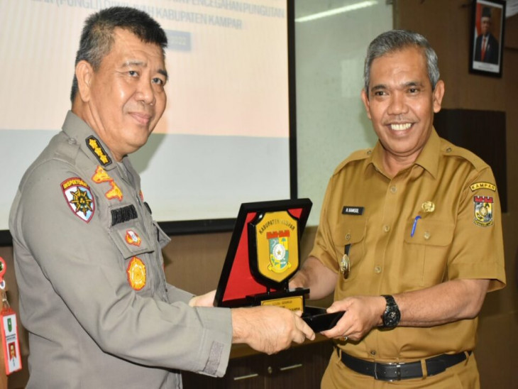 Pj Bupati Kampar Sambut Tim Supervisi Satgas Saber Pungli Provinsi Riau.