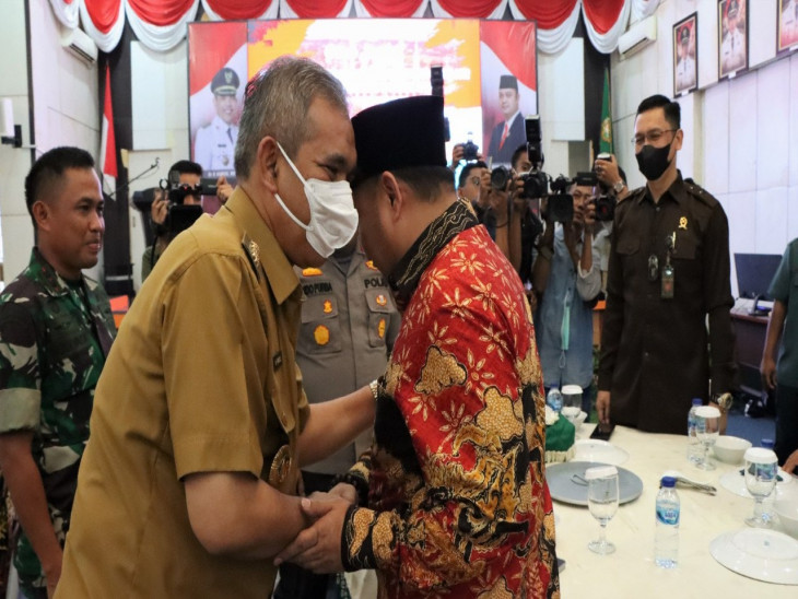 Pj. Bupati Kampar Lakukan Pisah Sambut dengan Bupati Kampar Periode 2019-2022.