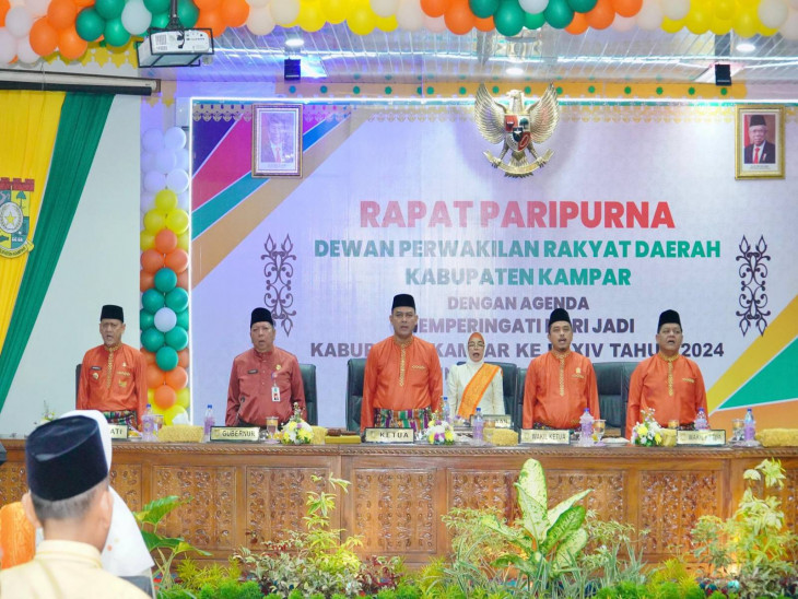 Rapat Paripurna Istimewa DPRD Kab. Kampar Dalam Rangka Memperingati Hari Jadi Kabupaten Kampar Ke-74